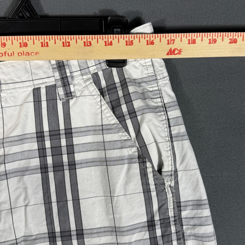 Wrangler Cargo Shorts Mens 34 White Plaid 60CMW1R Casual Cotton Utility Pocket - Picture 7 of 8